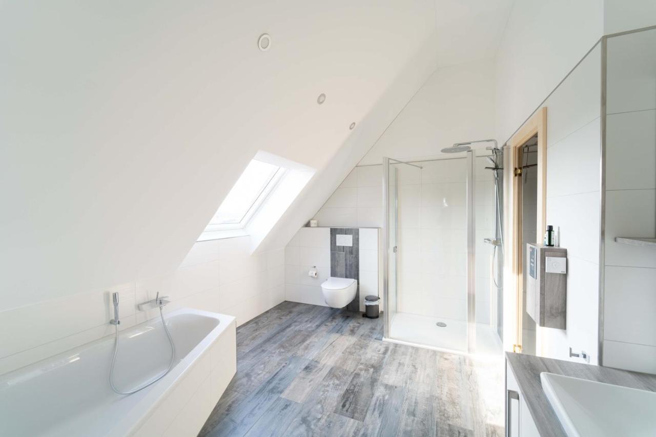 Ferienhaus Seeblick Am Harkebruegger See Mit Sauna Und Kamin Barssel  Buitenkant foto